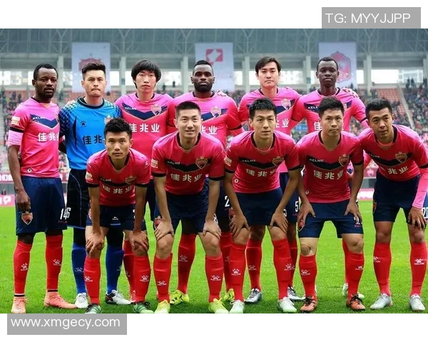 深圳足球队的蜕变之路：从传统强队到现代化职业俱乐部的全新探索